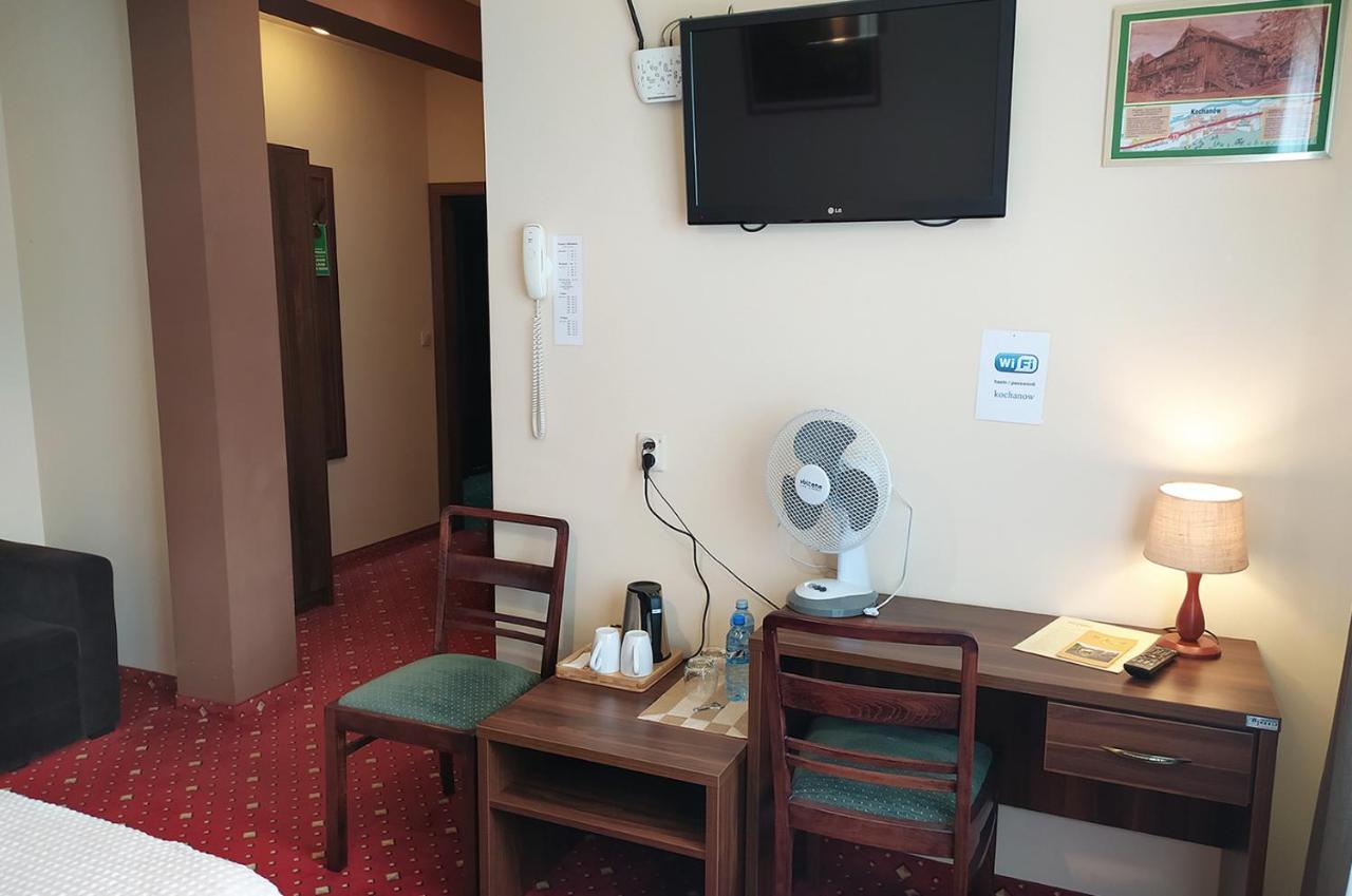 Hotel Kochanow Kochanow  Екстериор снимка