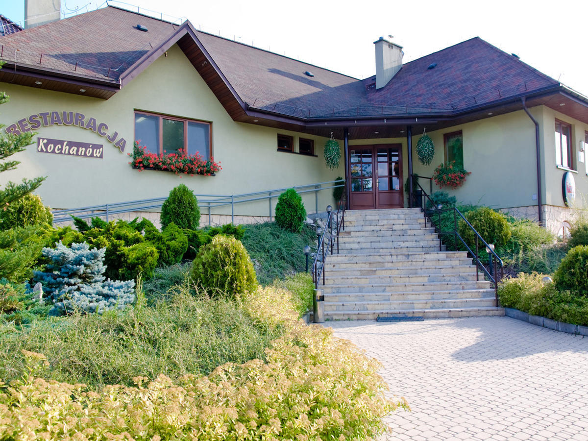 Hotel Kochanow Kochanow  Екстериор снимка