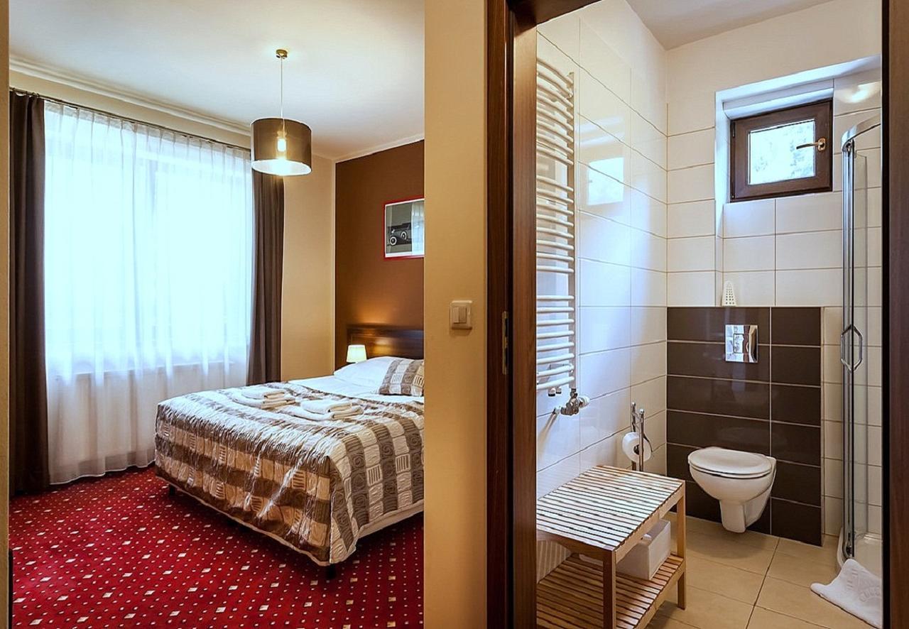 Hotel Kochanow Kochanow  Екстериор снимка